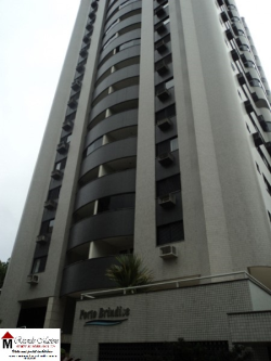 Porto Brindise residencial-bairro Centro (próx. praça do congresso).